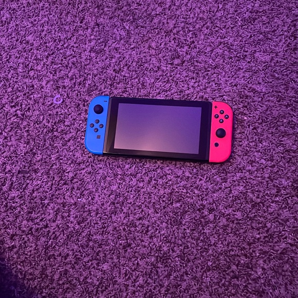 black red and blue able to take off the two mini controllers on the side